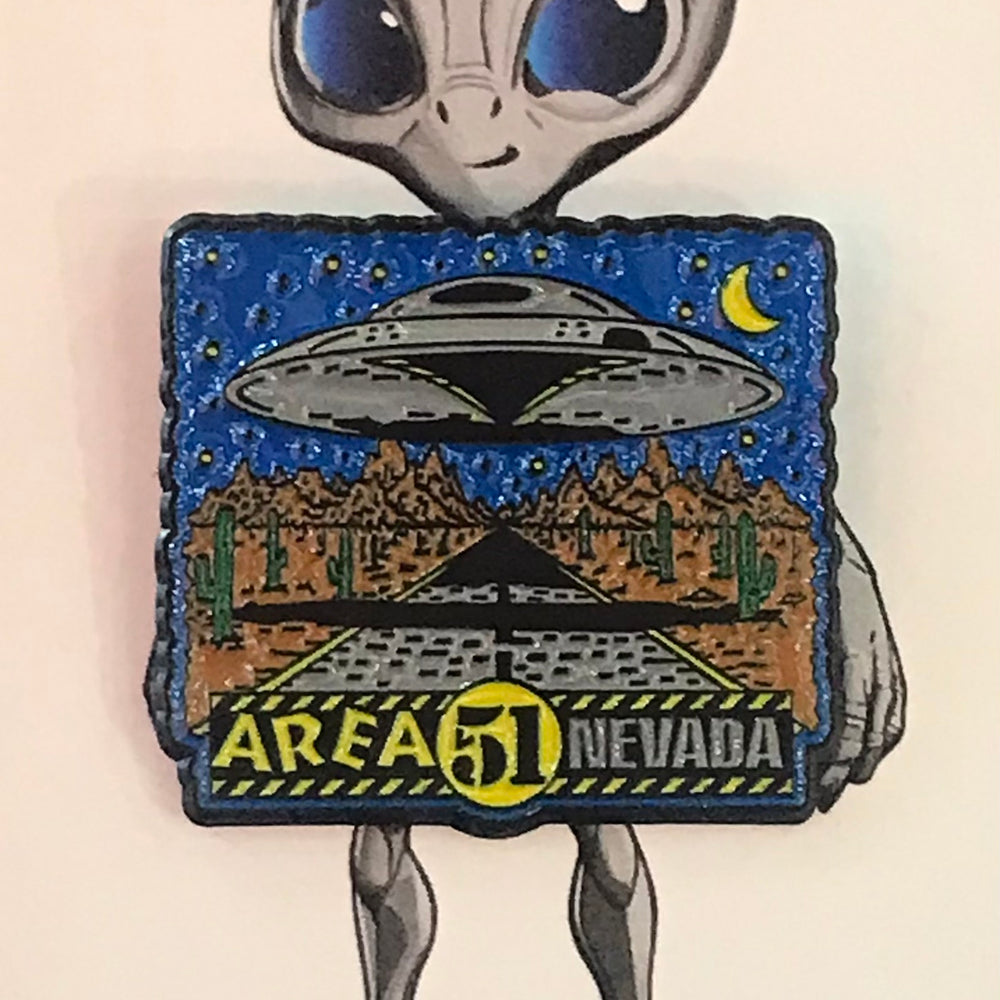 Pin,Area 51,Spaceship