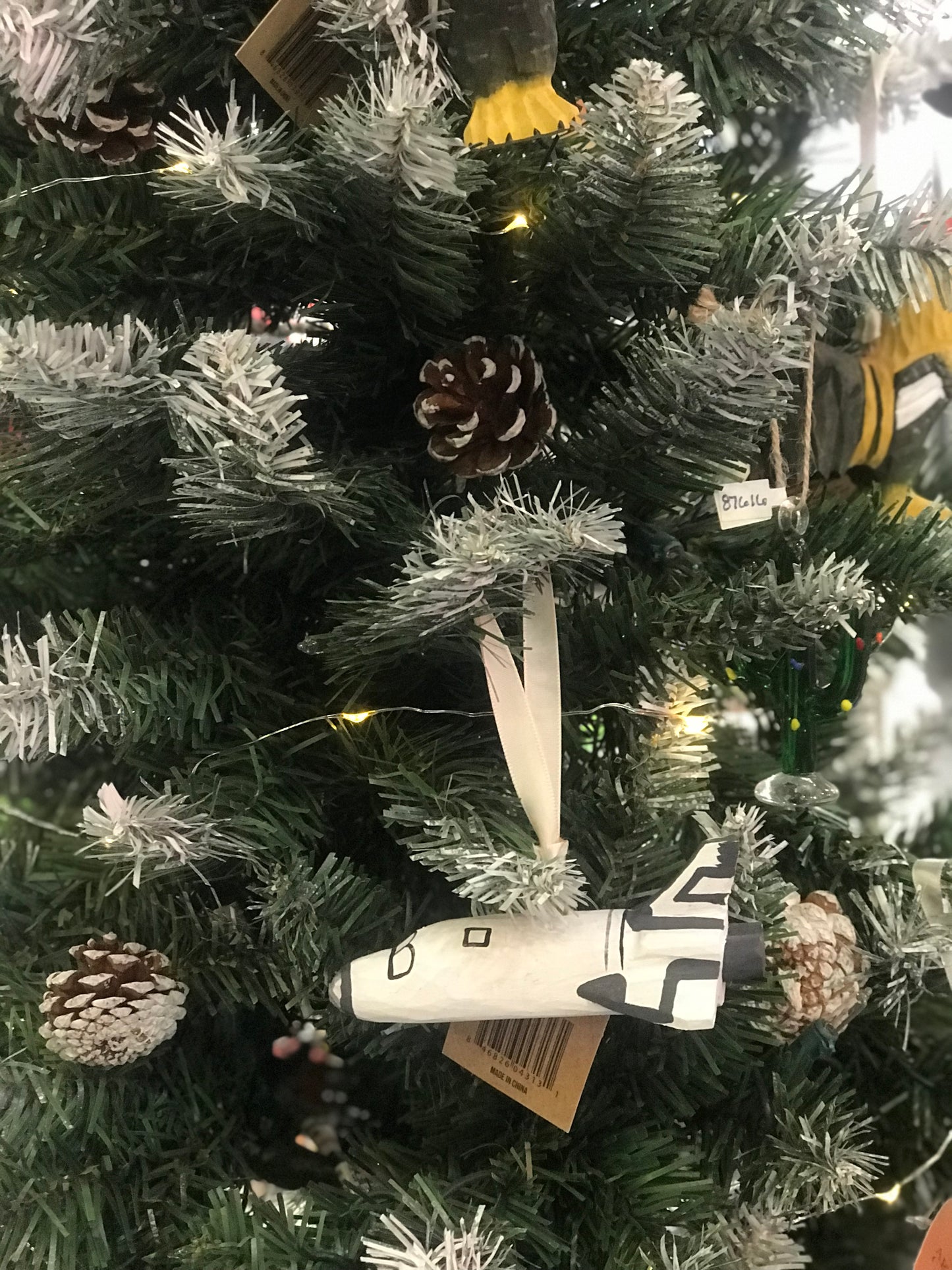 Gifts,Ornament,Spaceship