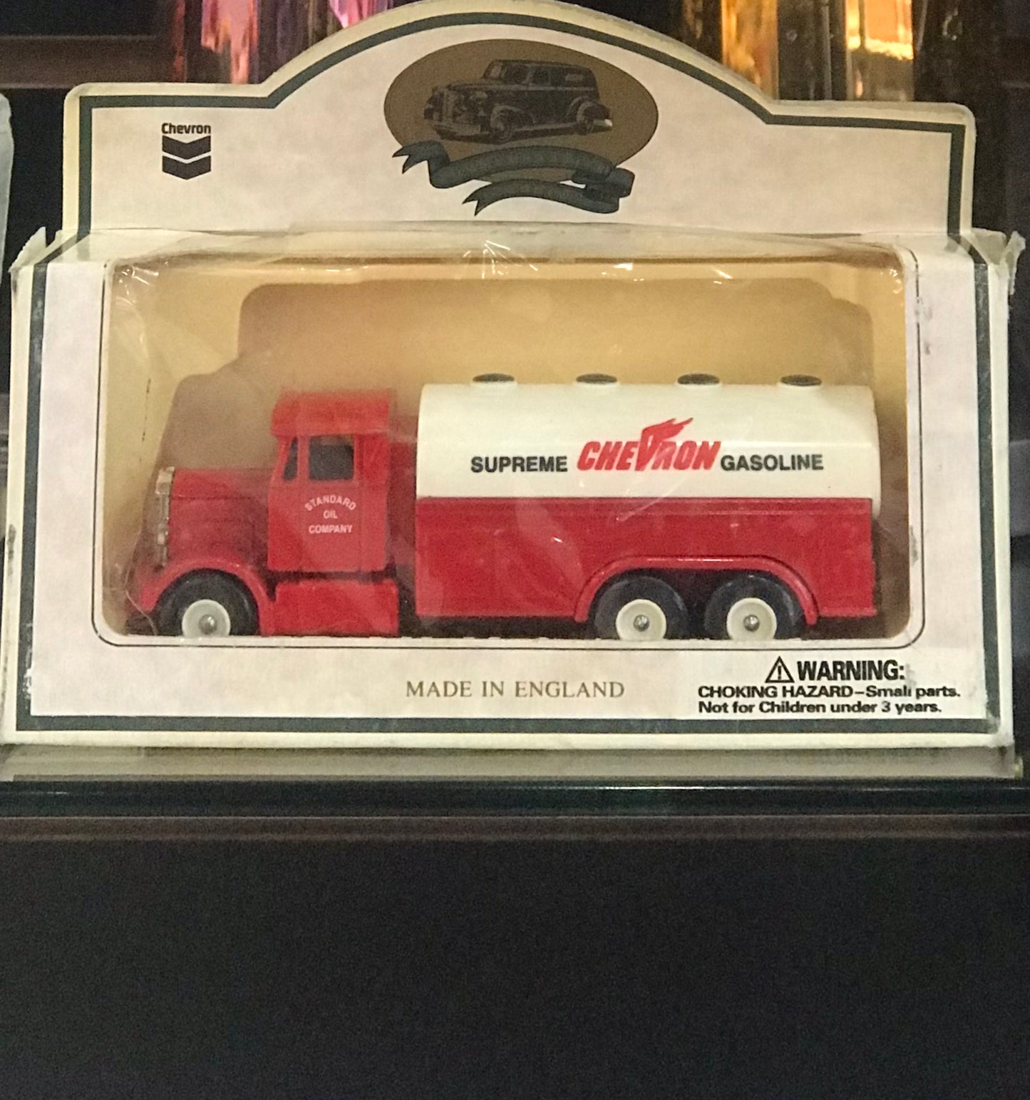 Truck,Supreme Chevron Gasoline Truck,1937