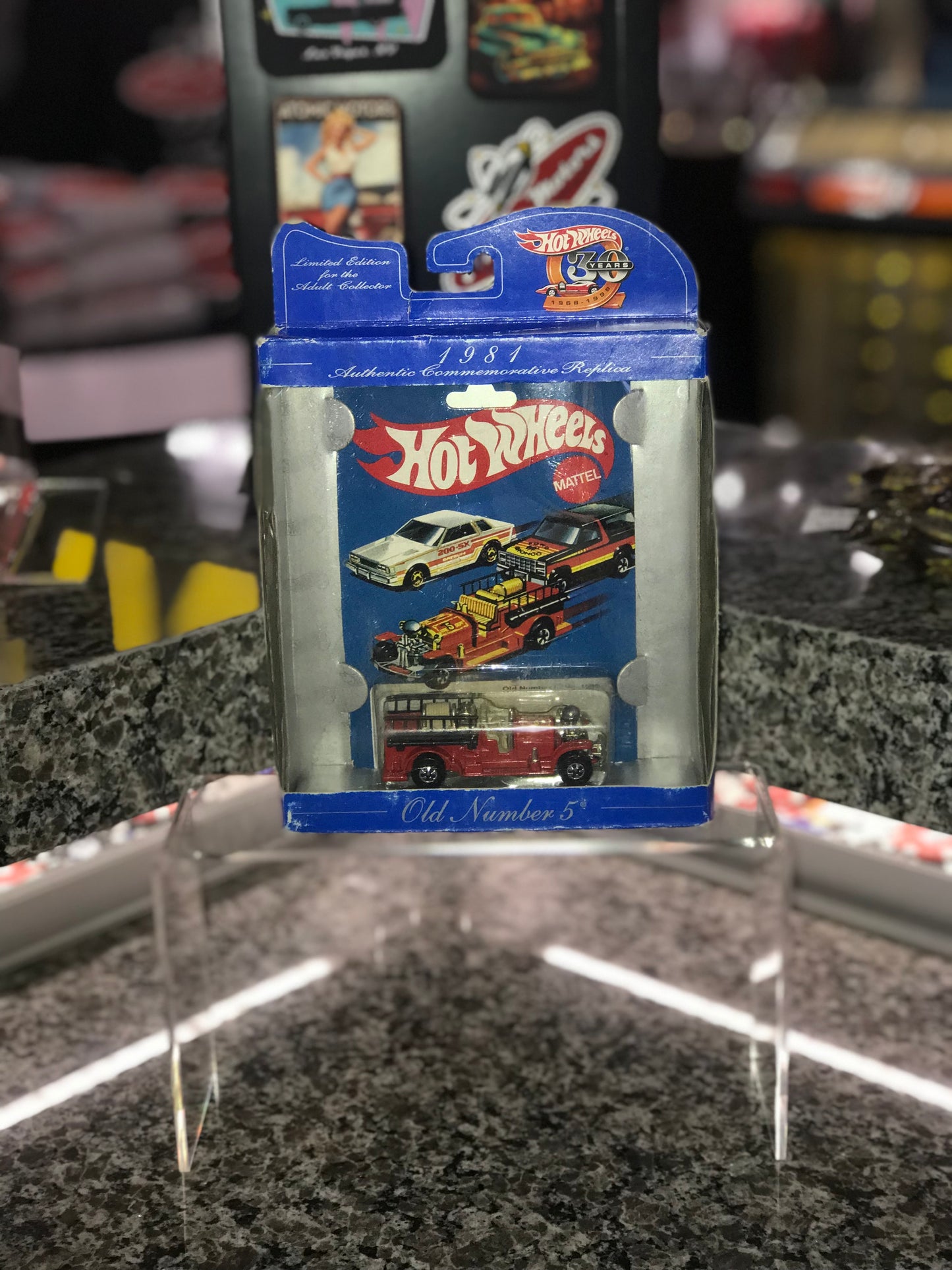 Firetruck,Old Number 5,Hot Wheels