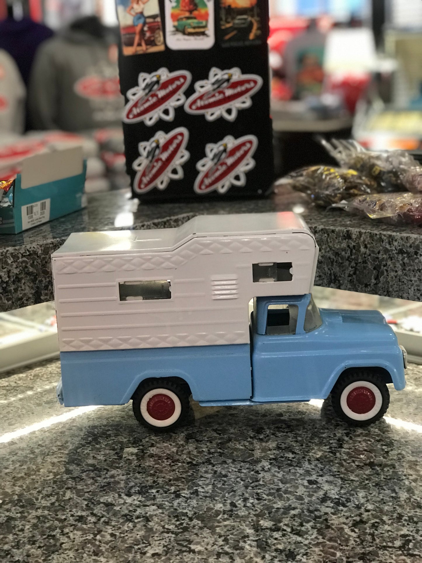 Truck,Camper