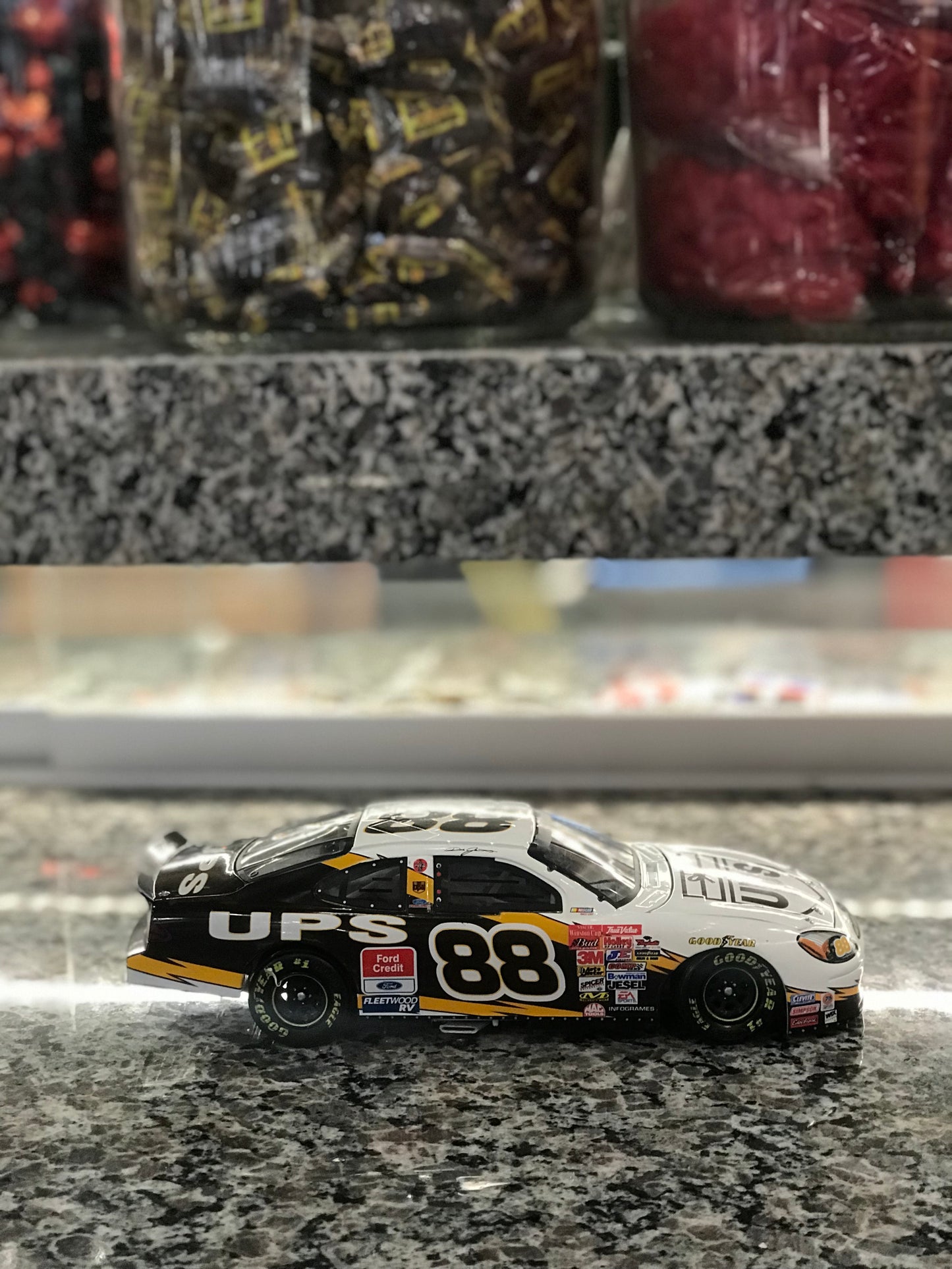 Nascar,UPS,Ford Taurus