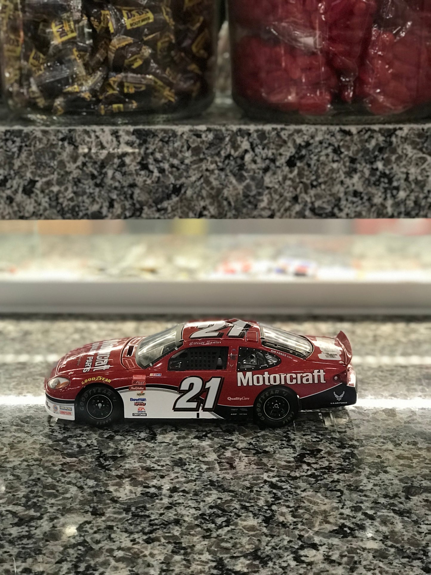 Nascar,Motorcraft,Ford Taurus,Red/White