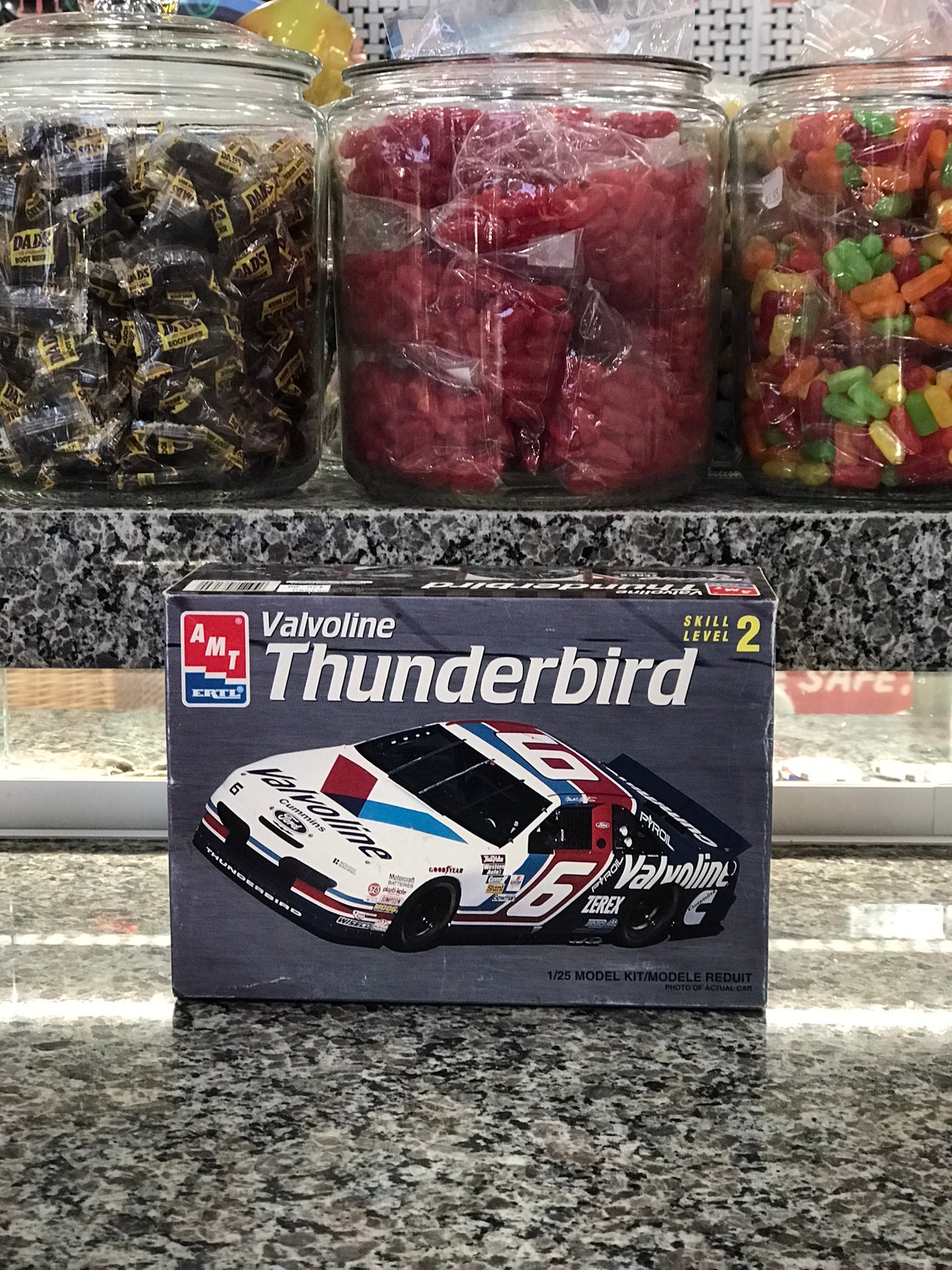 Model Kit,Valvoline,Thunderbird Race Car