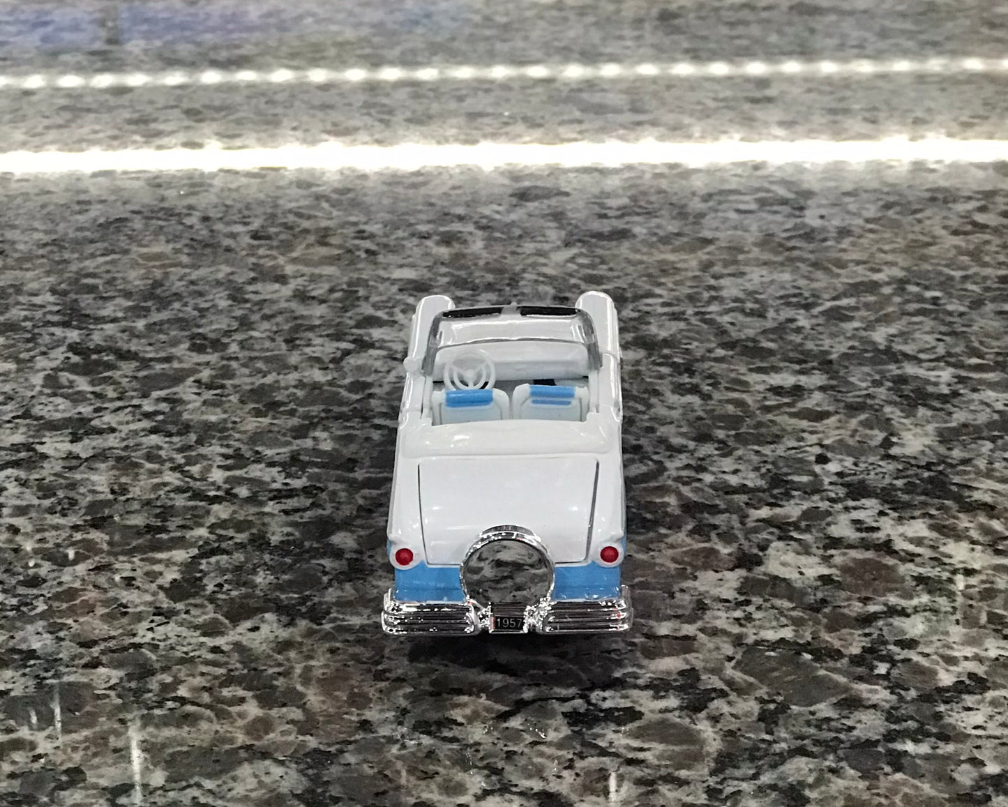 Car,Ford Fairlane Skyliner Convertible,1957