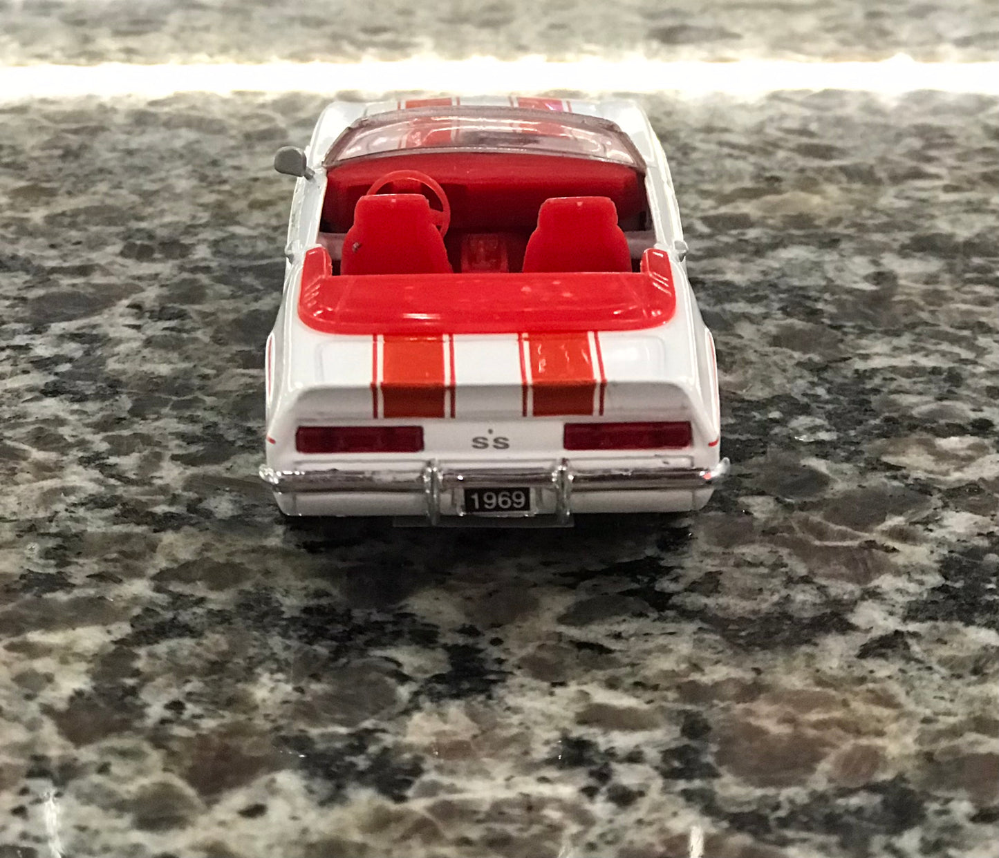 Car,Chevrolet Camaro SS,1969