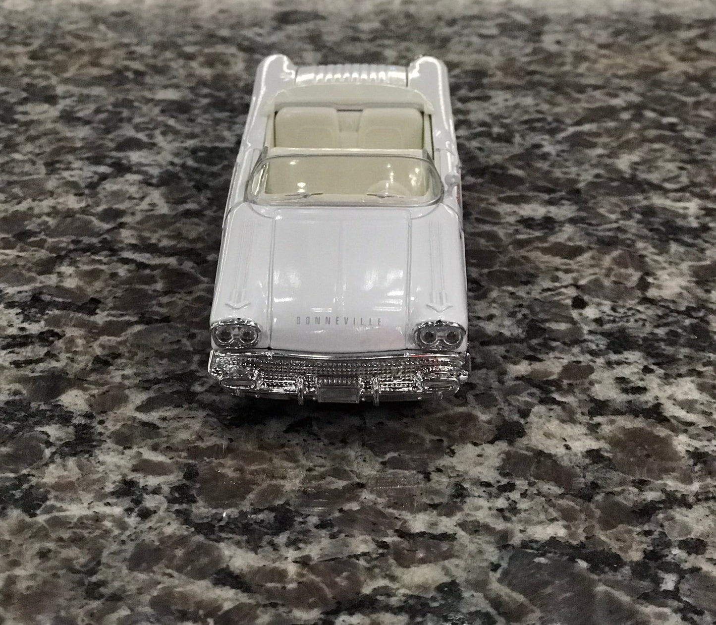 Car,Pontiac Bonneville,1958
