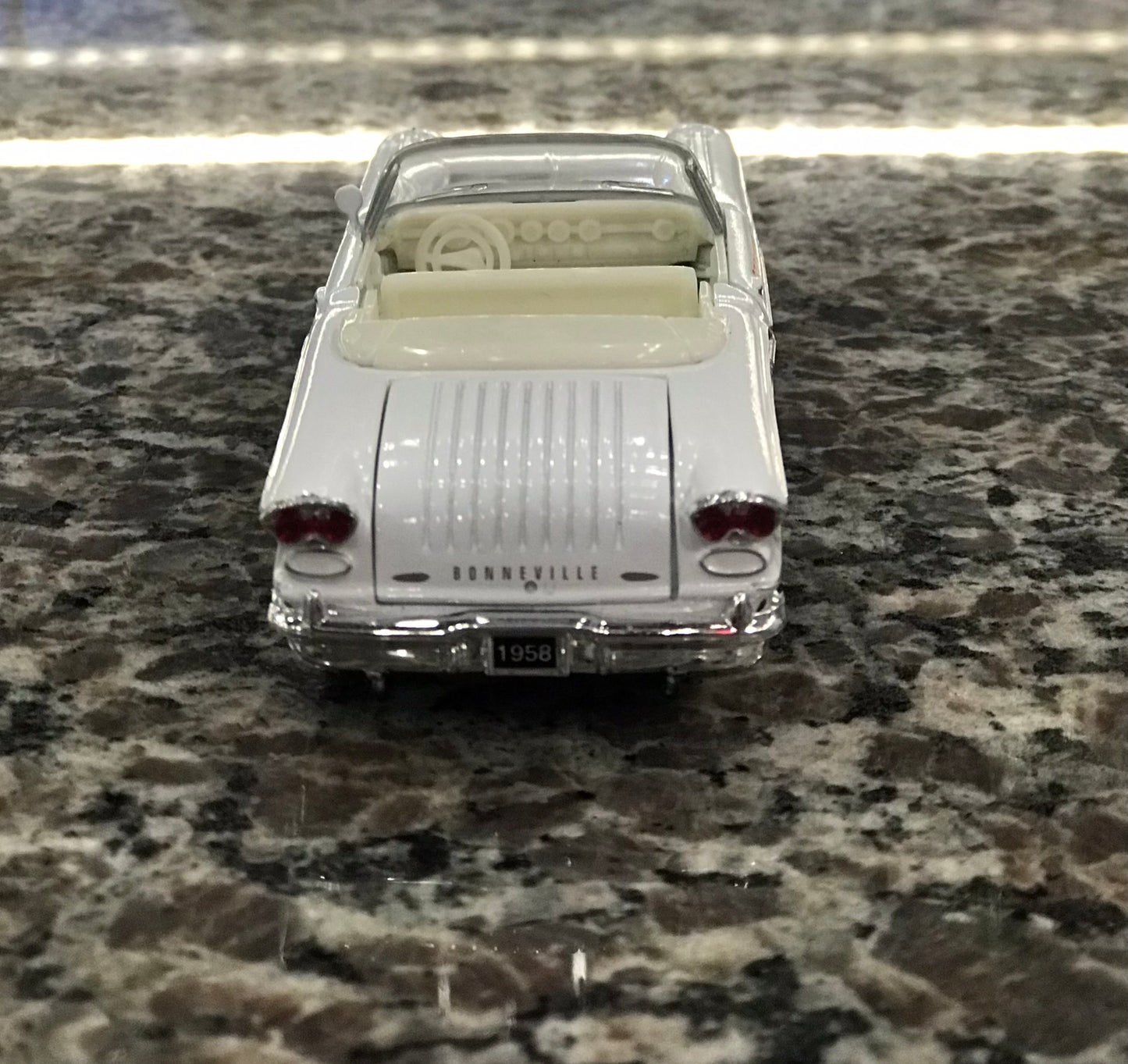 Car,Pontiac Bonneville,1958