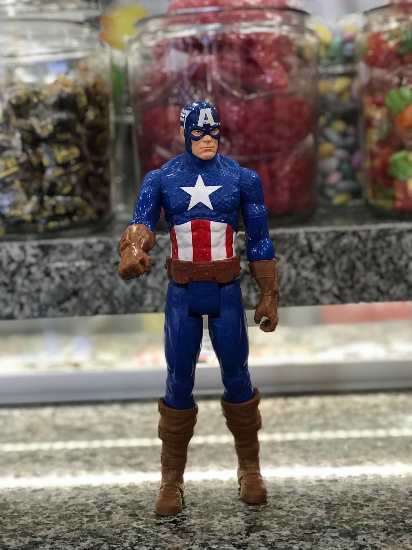 Toy,Captain America,<marvel Avengers,Brown Gloves